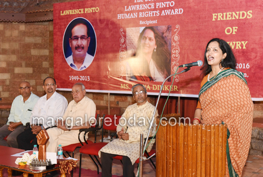 lawrence pinto award to vidya dinker